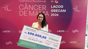 260320 - Residente do Icesp recebe Financiado na Conferência Brasileira de Câncer de Mama ( (3)